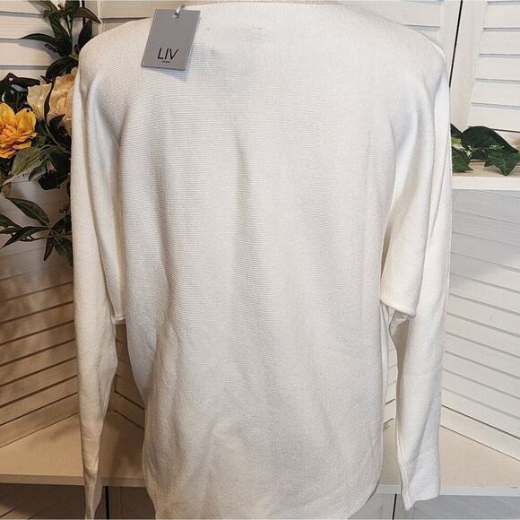 LIV MILANO EGGSHELL BEADED HEART SWEATER SIZE SMALL - Picture 3 of 5